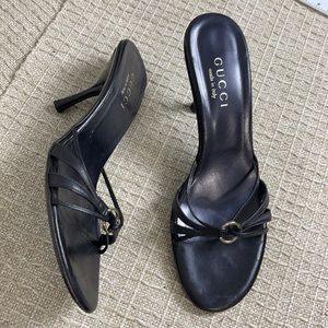 Gucci classic strappy heel